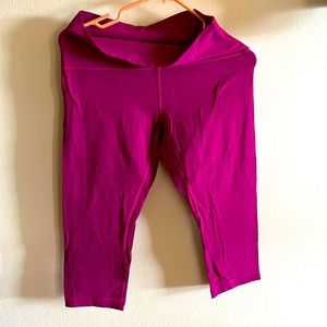 Lululemon Align capris. Size 10, 16’ inseam. Fuchsia